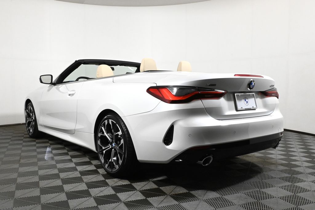 Thumbnail: 2026 BMW 4 Series - 13