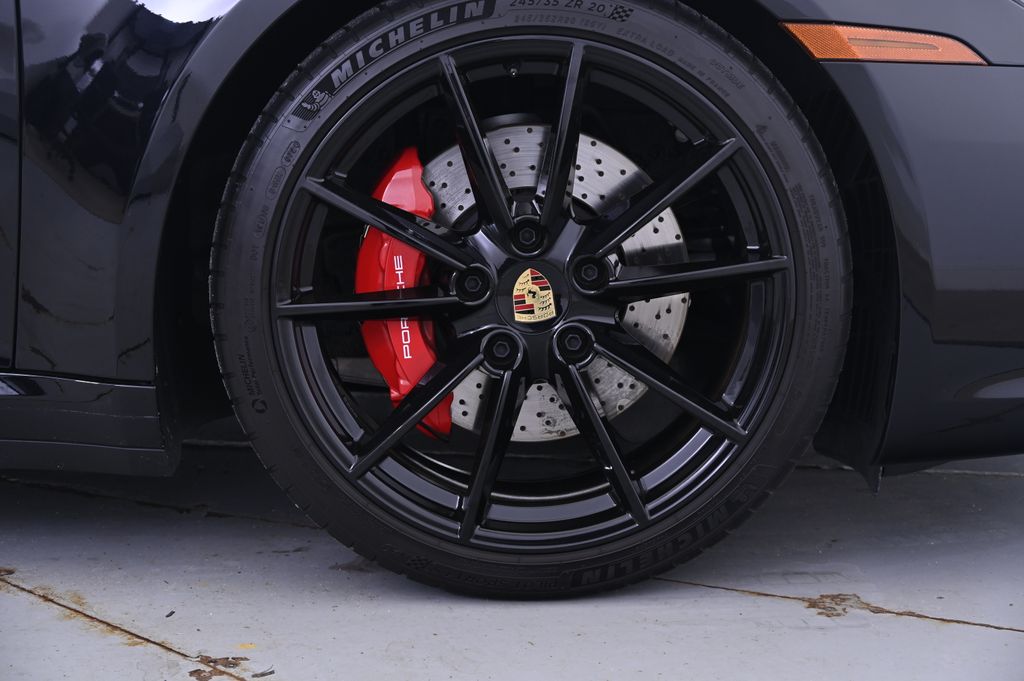 Thumbnail: 2024 Porsche 911 - 17