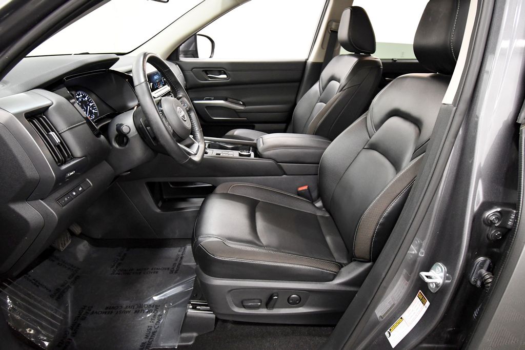 Used 2023 Nissan Pathfinder SUV
