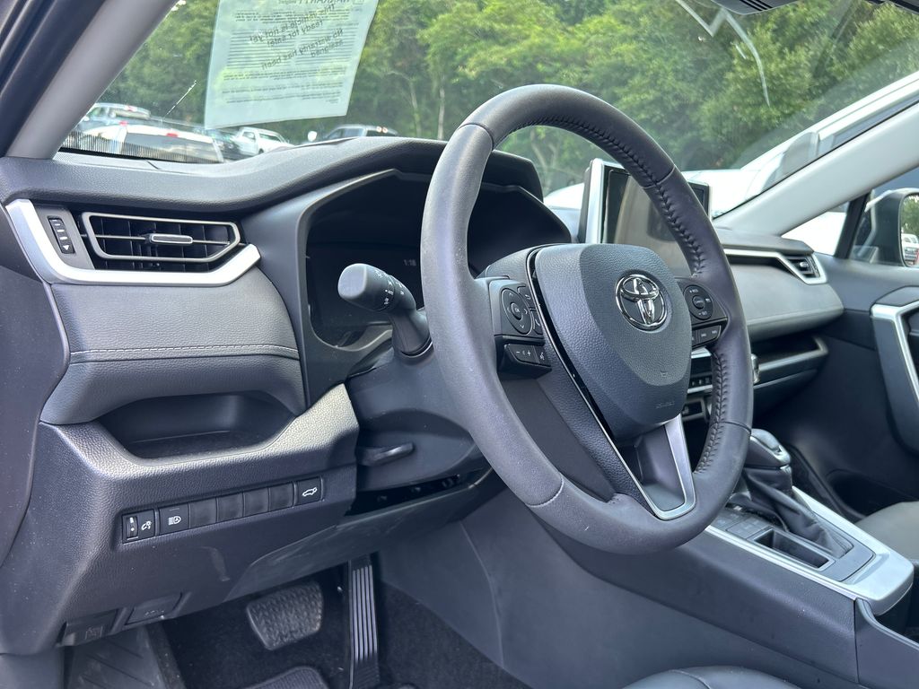 2025 Toyota RAV4 XLE Premium FWD SUV