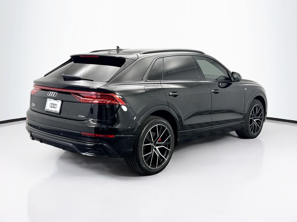 Thumbnail: 2020 Audi Q8 - 5
