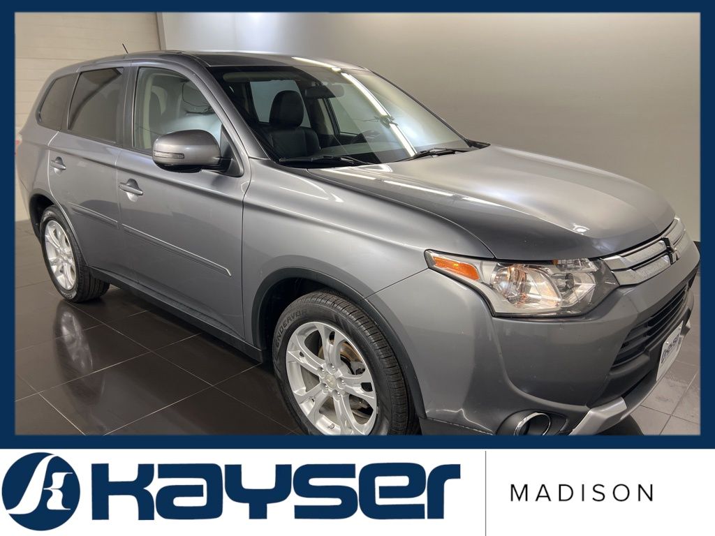 2015 Mitsubishi Outlander SE