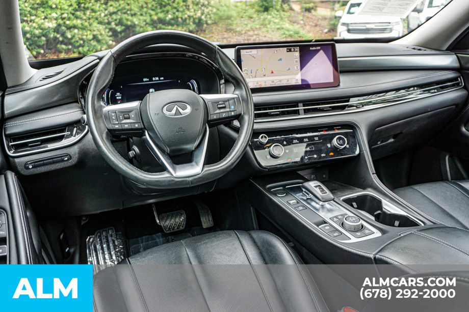 Used 2024 Black INFINITI LUXE image 28