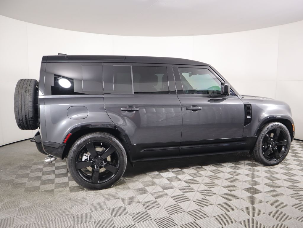 Thumbnail: 2026 Land Rover Defender - 4