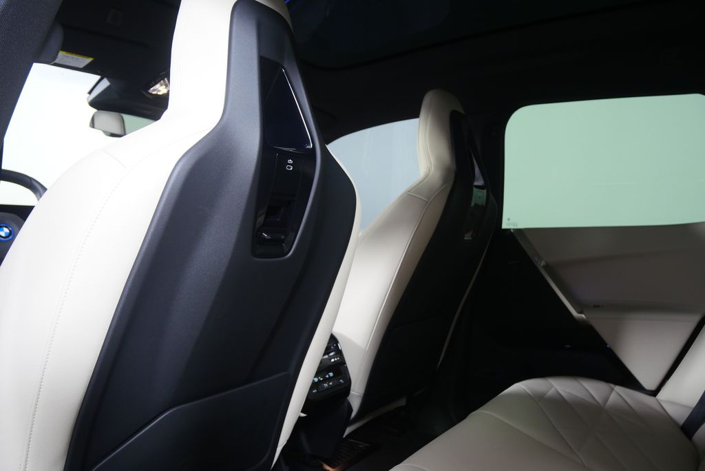 Thumbnail: 2025 BMW iX - 19