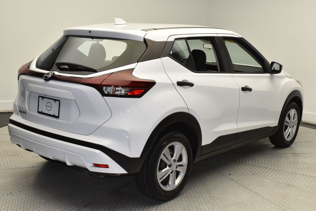 2022 Nissan Kicks S 5