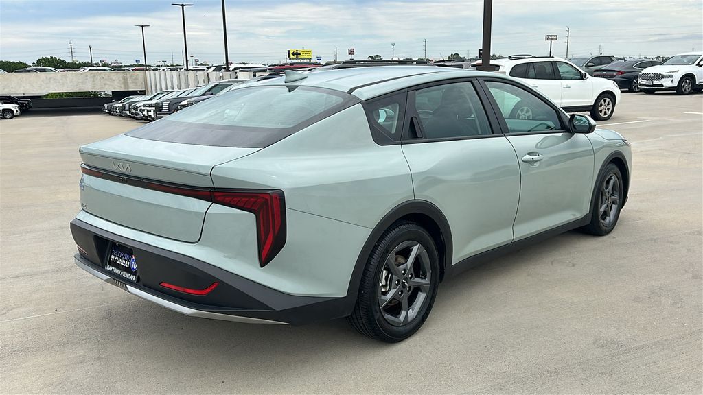 2025 Kia K4 LXS Blue at Baytown Hyundai