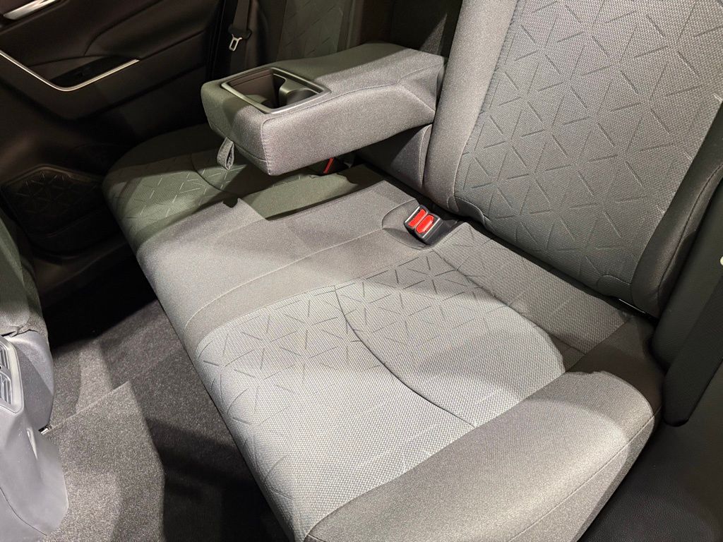 Thumbnail: 2025 Toyota RAV4 - 21