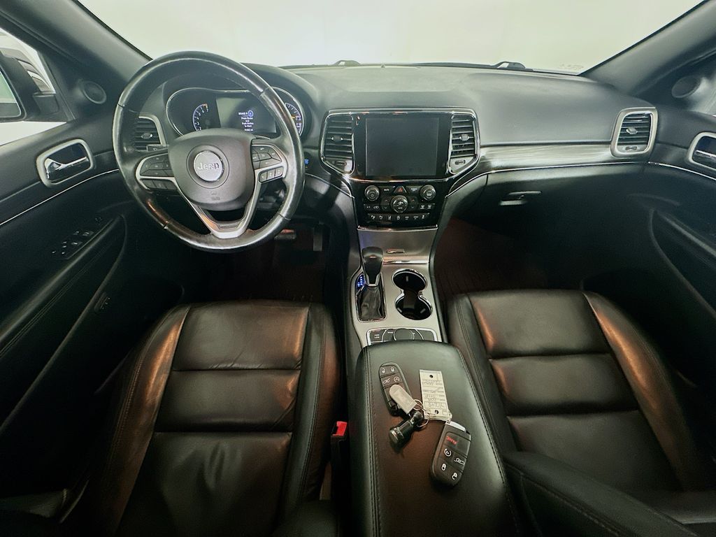 Used 2019 Gray Jeep Limited image 10