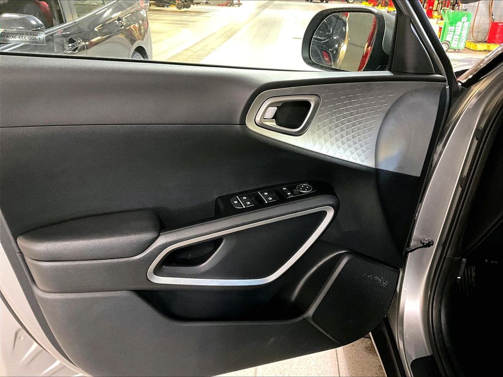 2024 Kia Soul — photo 9