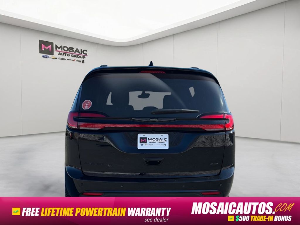 2026 Chrysler Pacifica