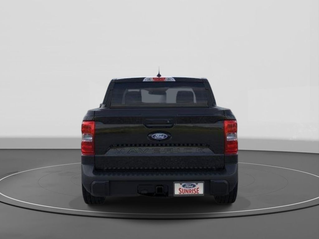 New 2026 Ford Maverick XLT 4D Crew Cab