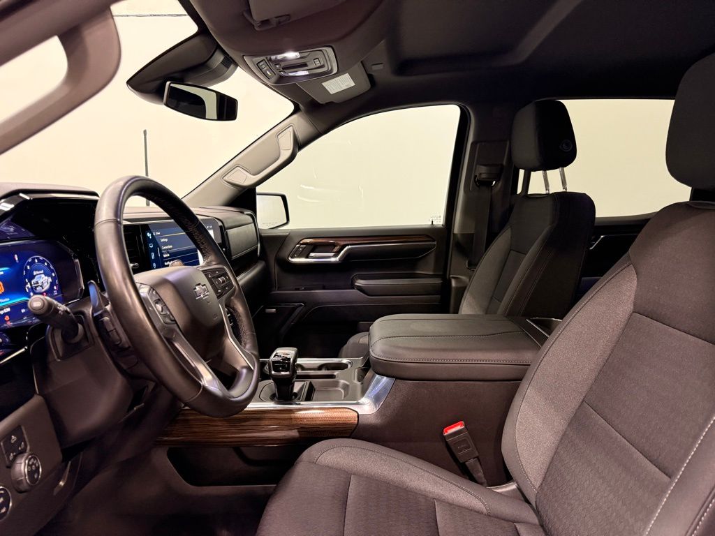 Thumbnail: 2024 Chevrolet Silverado 1500 - 12