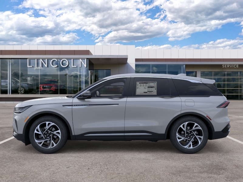 Thumbnail: 2026 Lincoln Nautilus - 3