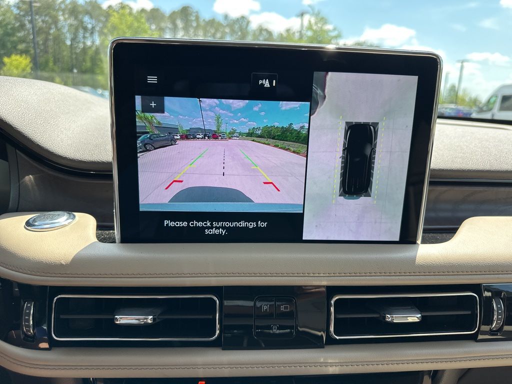 2021 Pristine White Lincoln Aviator Reserve AWD SUV