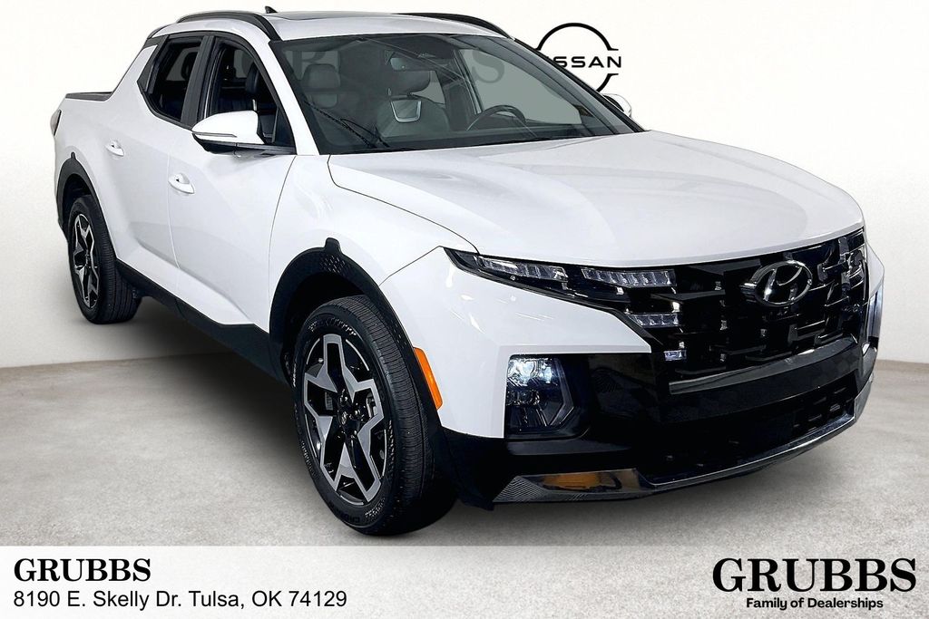 Atlas White 2024 Hyundai Santa Cruz Pickup Truck All-Wheel Drive Automatic