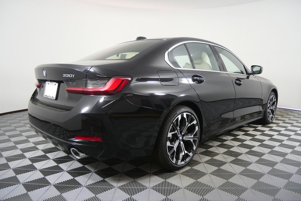 Thumbnail: 2026 BMW 3 Series - 17