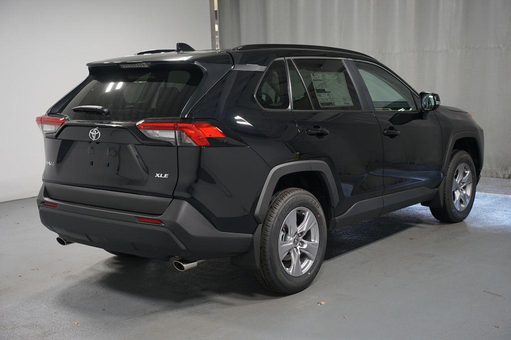 Thumbnail: 2025 Toyota RAV4 - 8