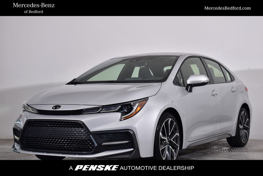 2022 Toyota Corolla SE Hero Image