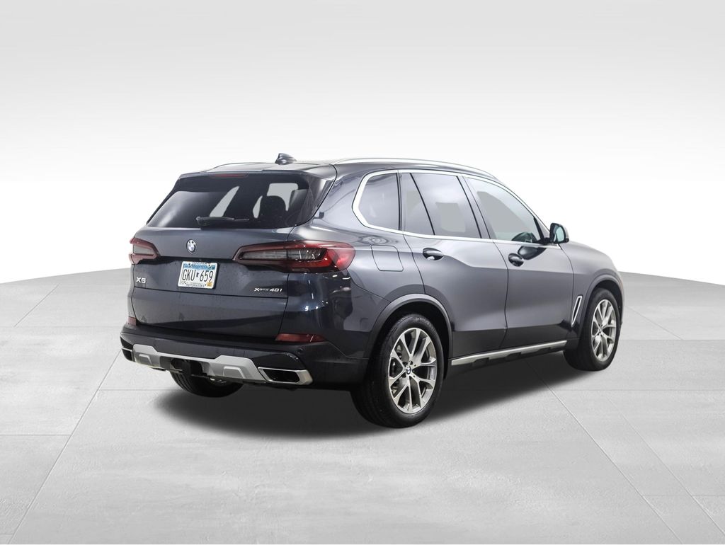 Thumbnail: 2021 BMW X5 - 5
