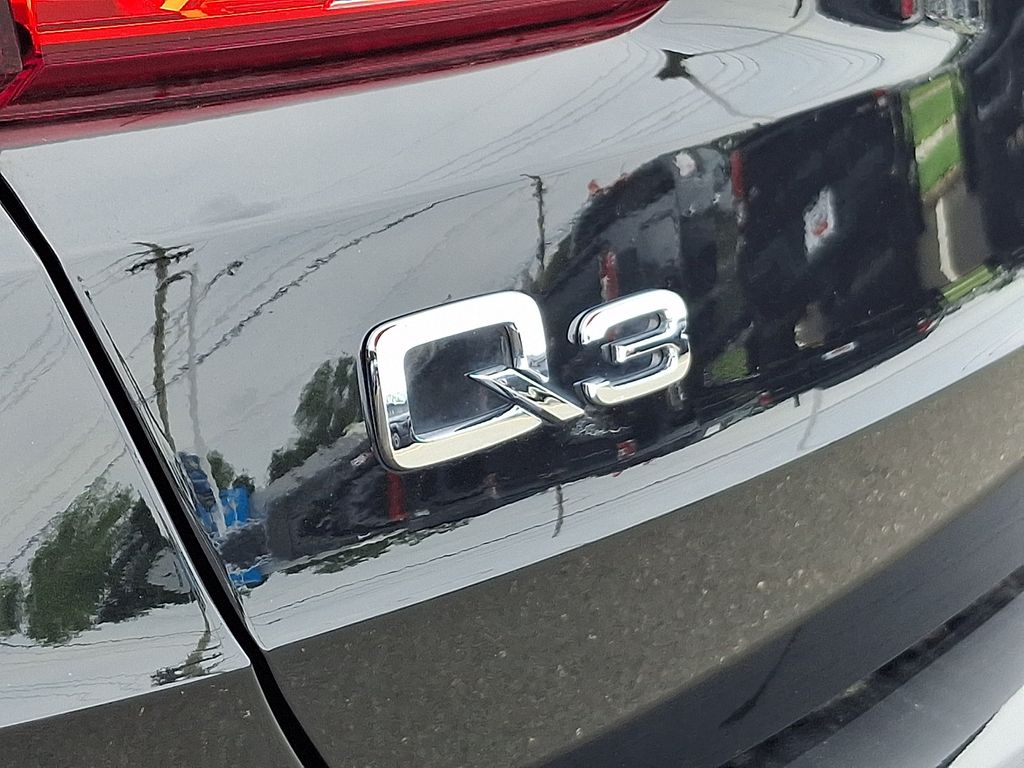 Thumbnail: 2021 Audi Q3 - 31