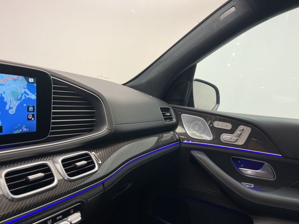 Thumbnail: 2021 Mercedes-Benz GLS - 24