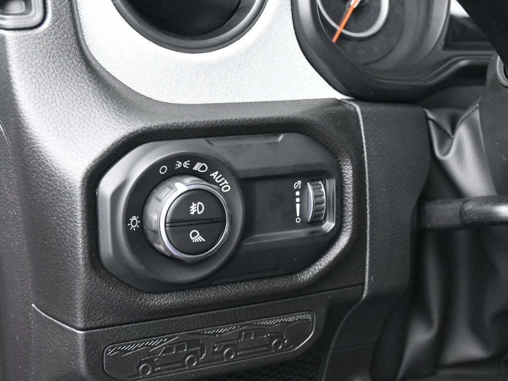 New 2026 Reign Jeep Sport S image 14