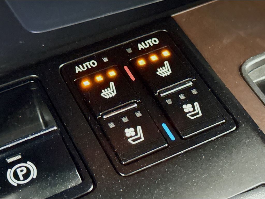 Thumbnail: 2022 Lexus RX - 19