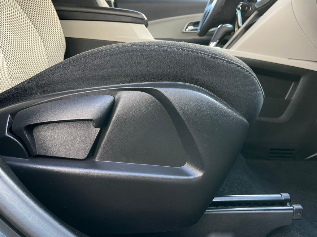 Thumbnail: 2017 Chevrolet Equinox - 29