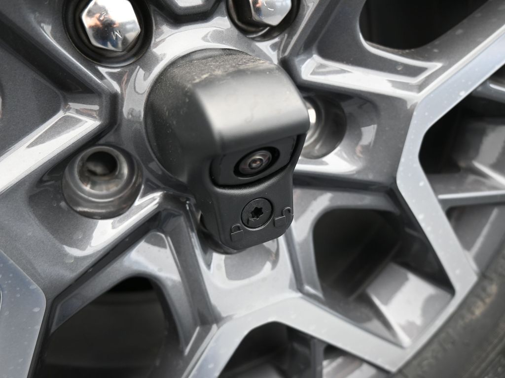 New 2026 Black Clearcoat Jeep Sahara image 31