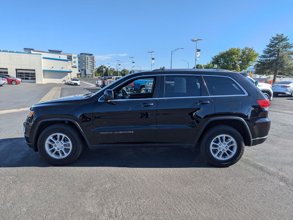 2019 Jeep Grand Cherokee Laredo E 8