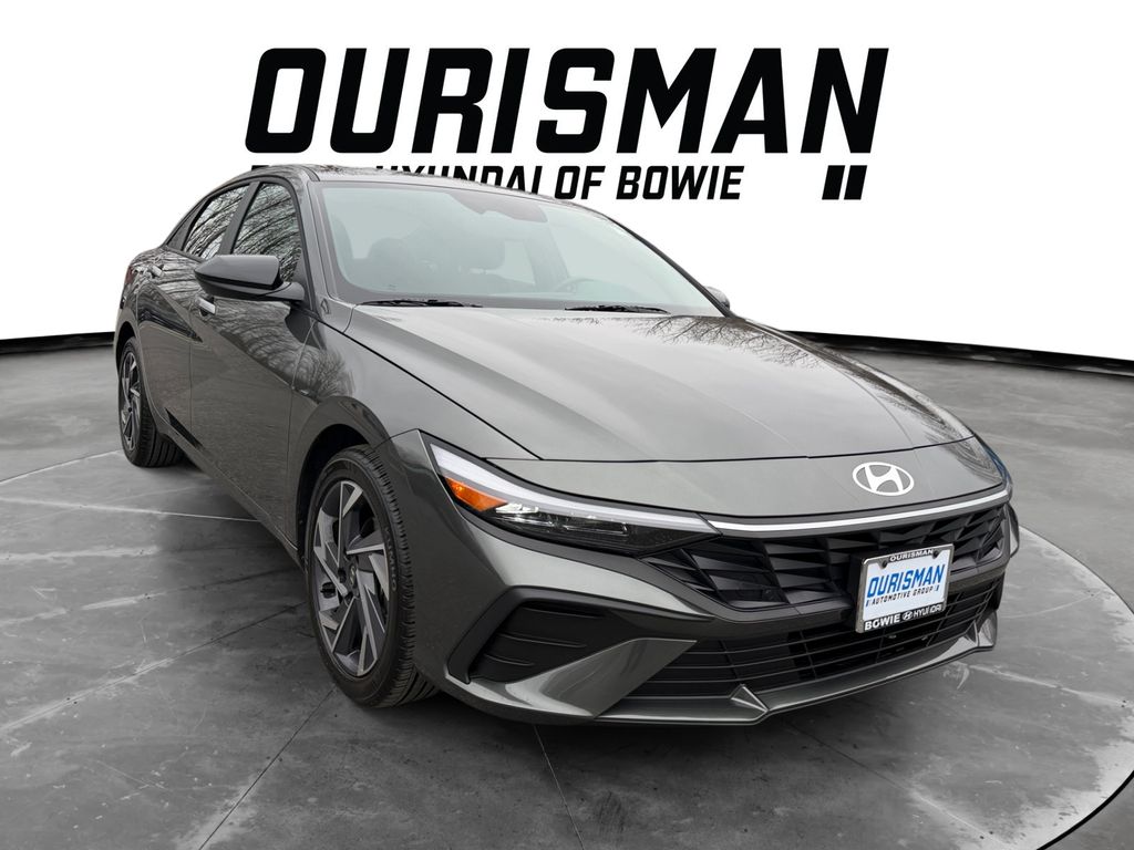 2025 Hyundai Elantra SEL Sport FWD