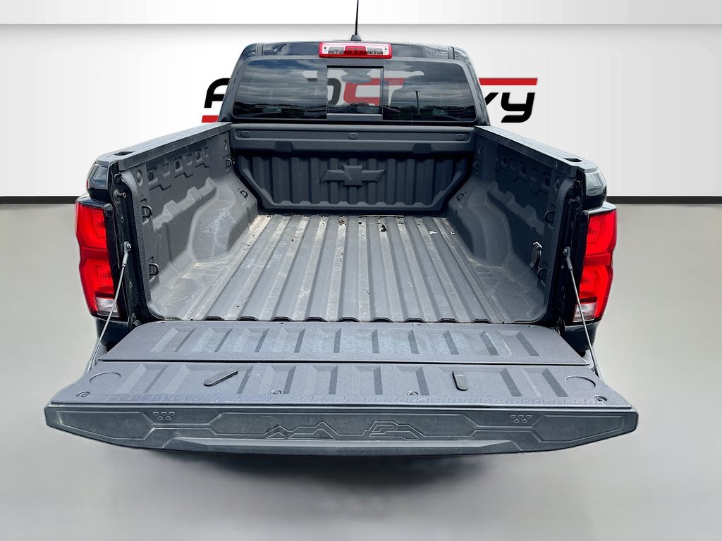 Used 2024 Black Chevrolet Z71 image 26