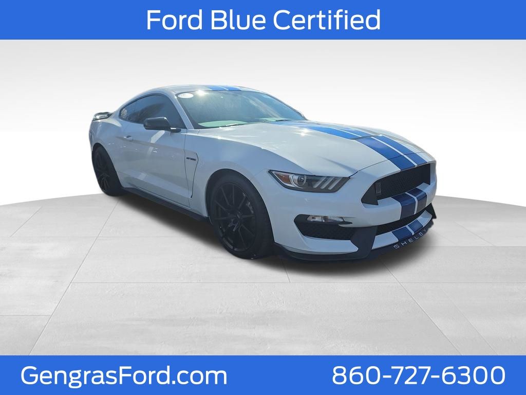 Oxford White 2017 Ford Mustang Shelby GT350 Fastback RWD Coupe Rear-Wheel Drive 6-Speed Manual