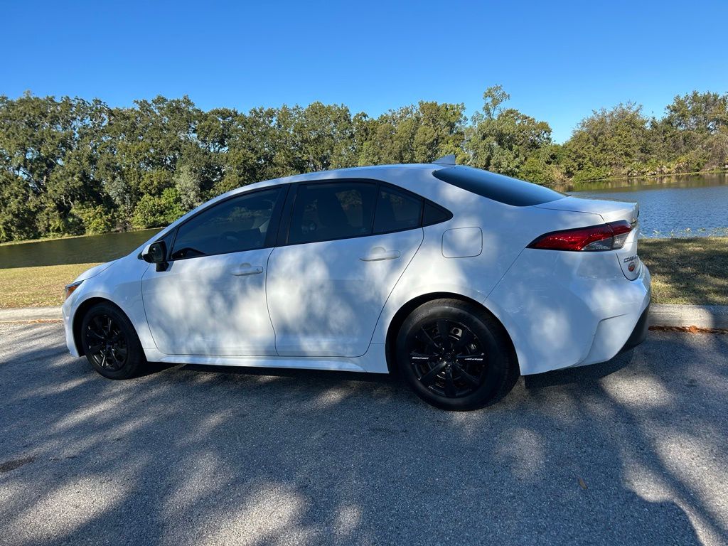 Thumbnail: 2023 Toyota Corolla - 3