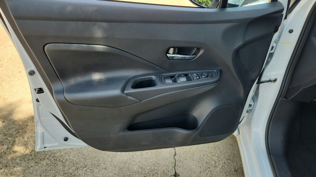 2025 Nissan Versa