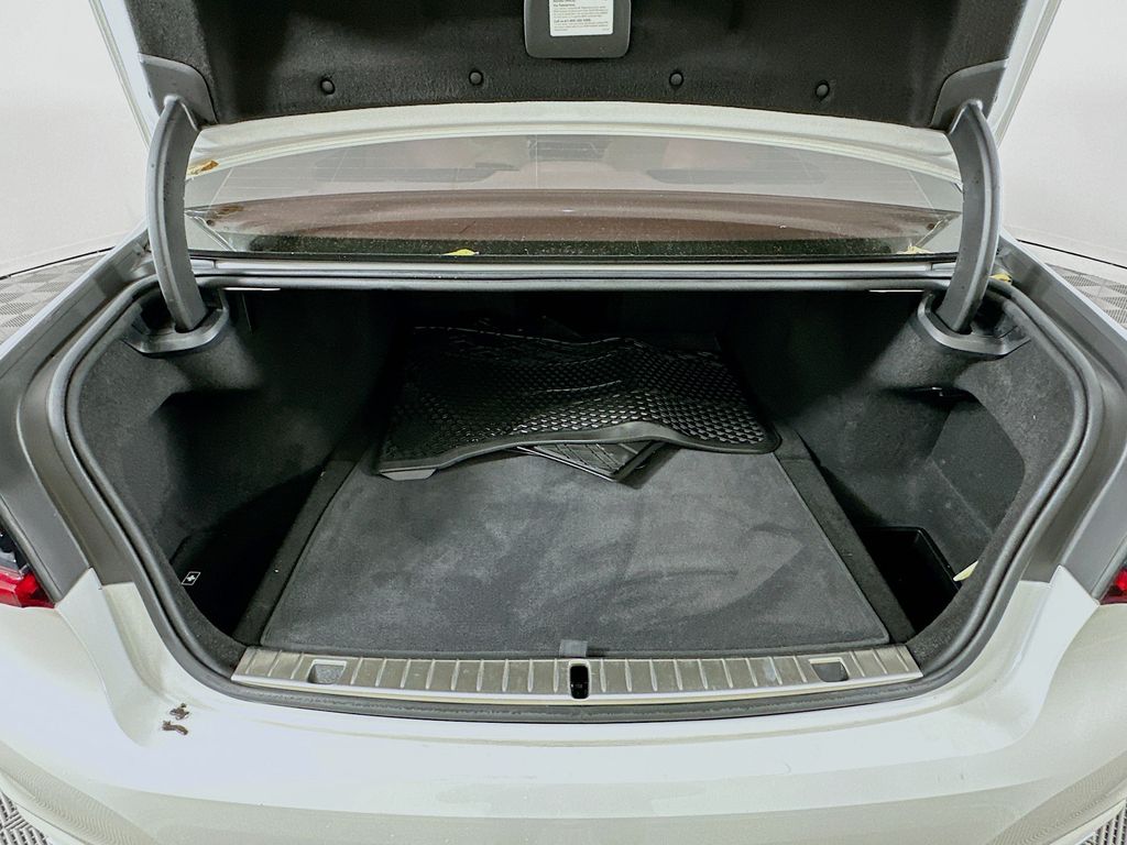 Thumbnail: 2022 BMW 7 Series - 27