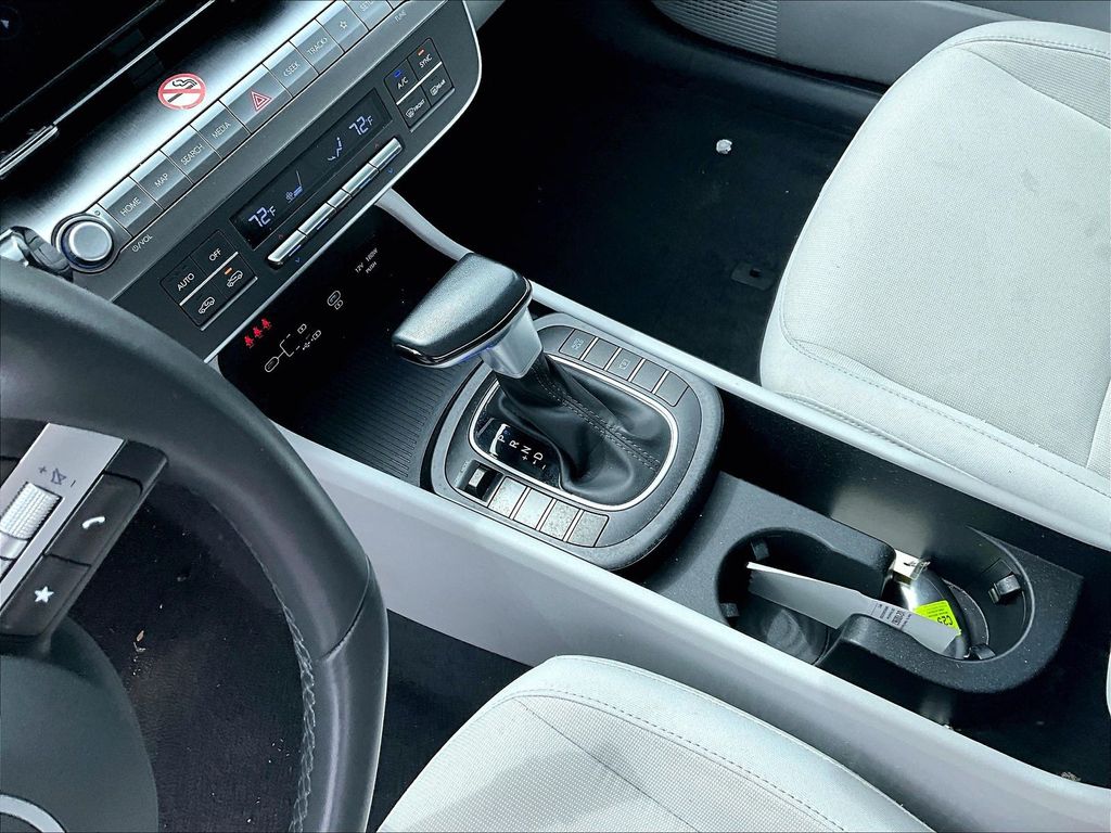 2025 Hyundai Kona — photo 20