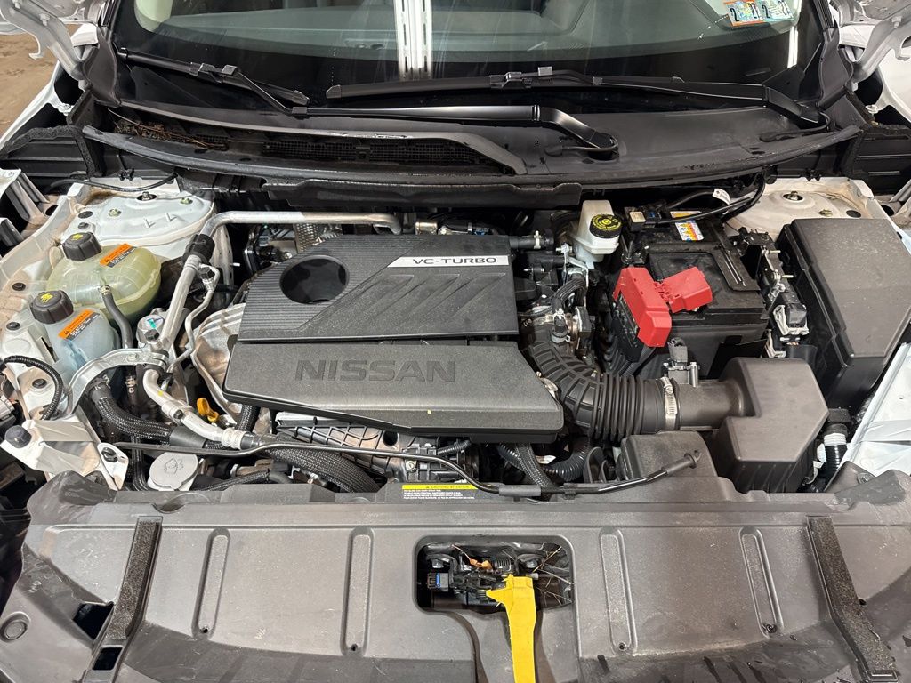 2025 Nissan Rogue SL White at South Hills Kia