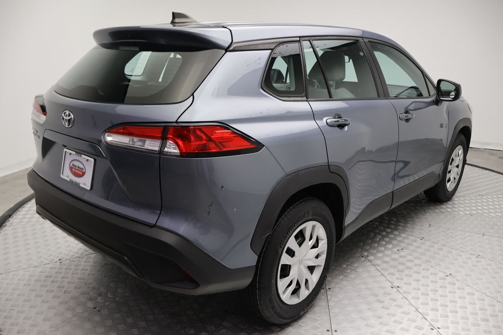 Thumbnail: 2022 Toyota Corolla Cross - 8