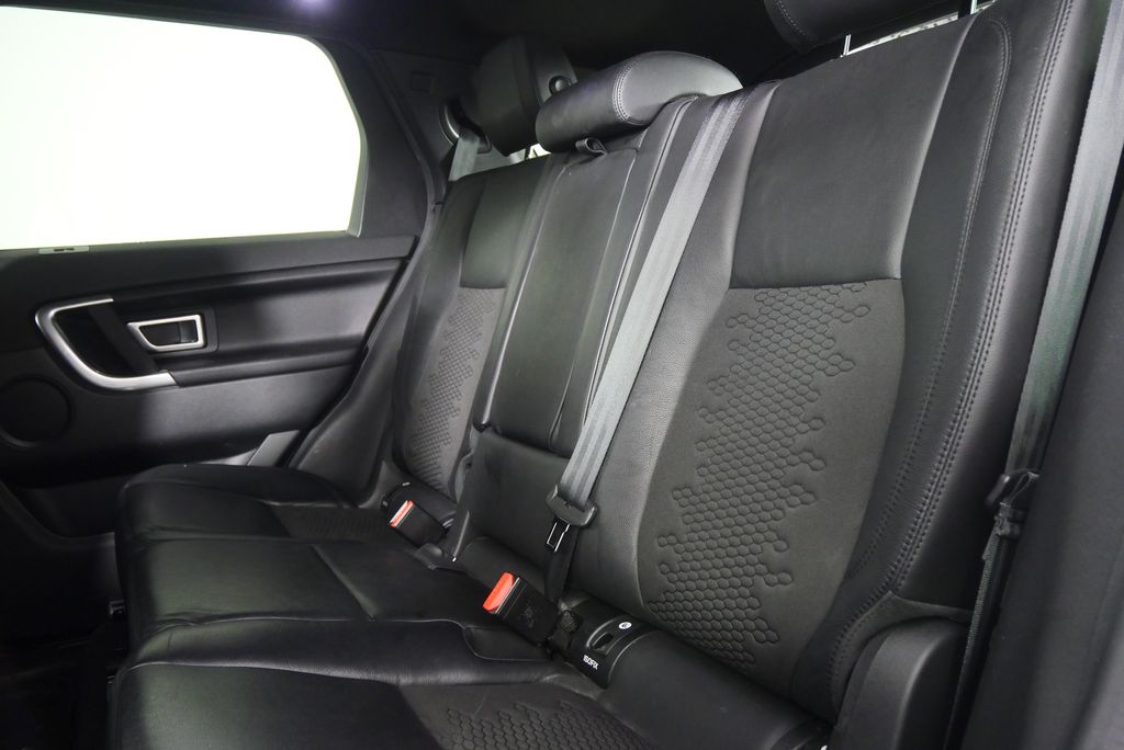 2018 Land Rover Discovery Sport SE 15