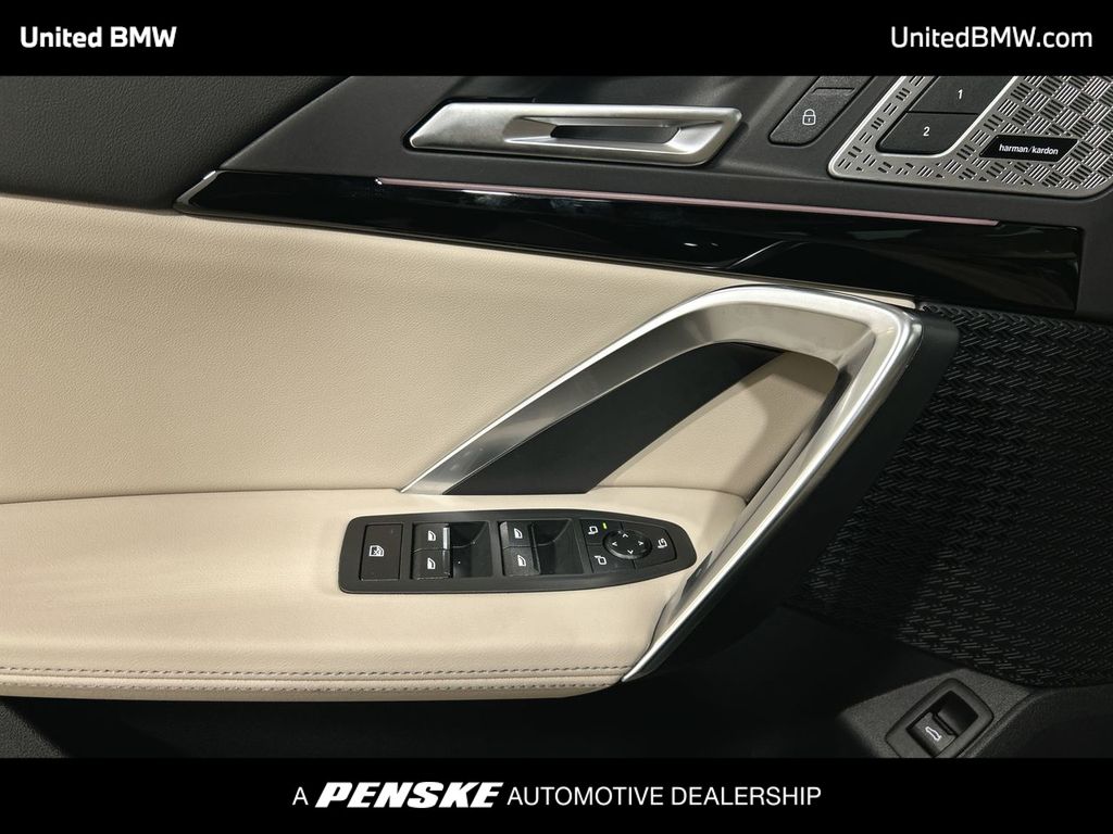 Thumbnail: 2025 BMW X1 - 12