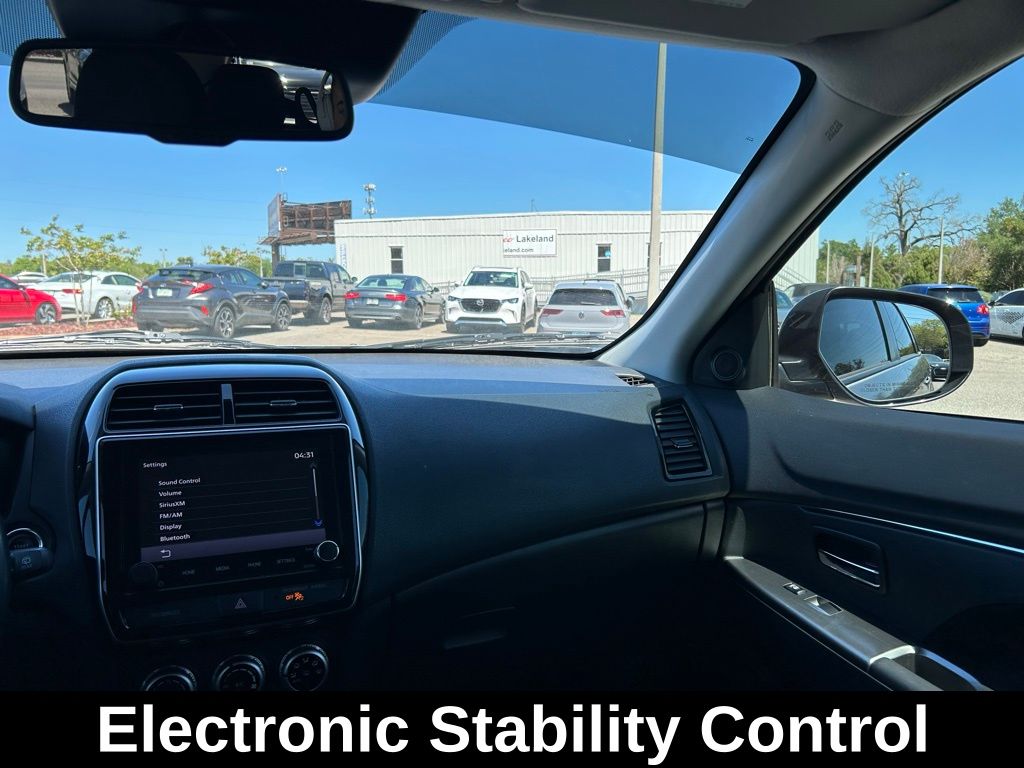 Used 2021 Gray Mitsubishi 2.0 SE image 10