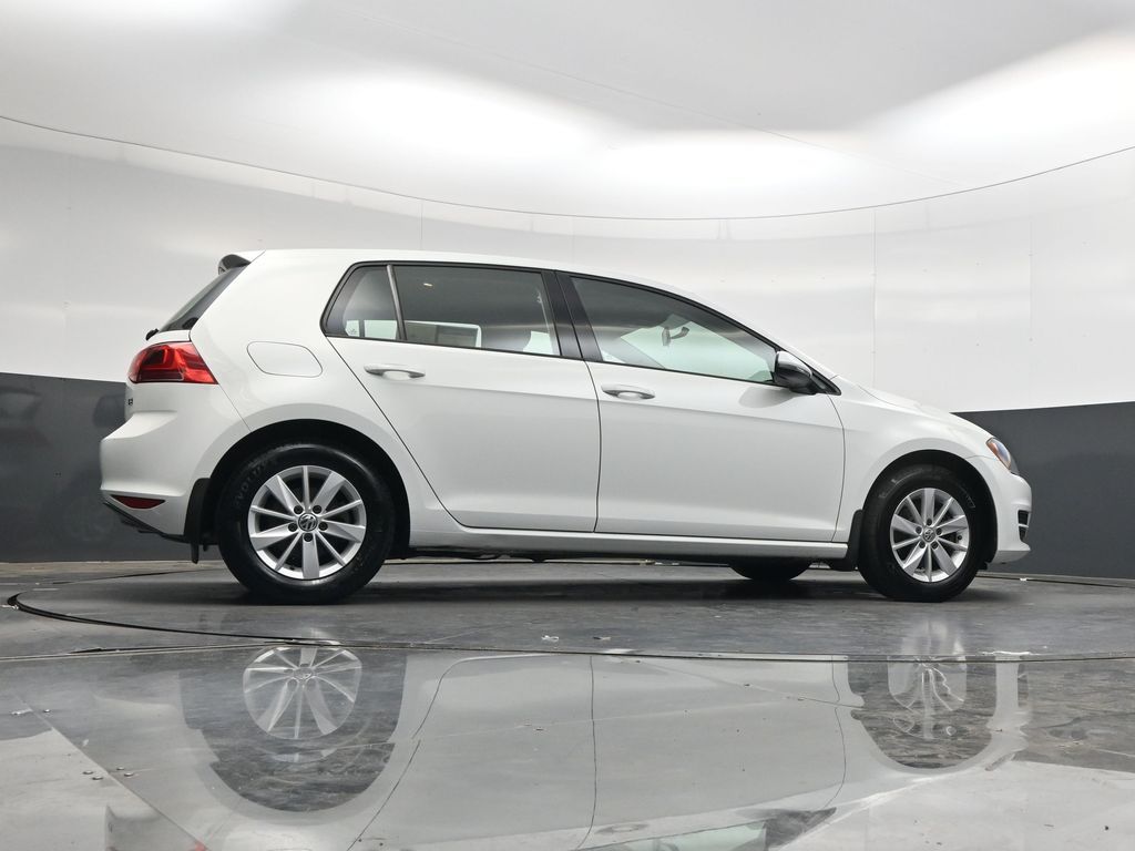 Used 2016 White Volkswagen TSI S 4-Door image 38