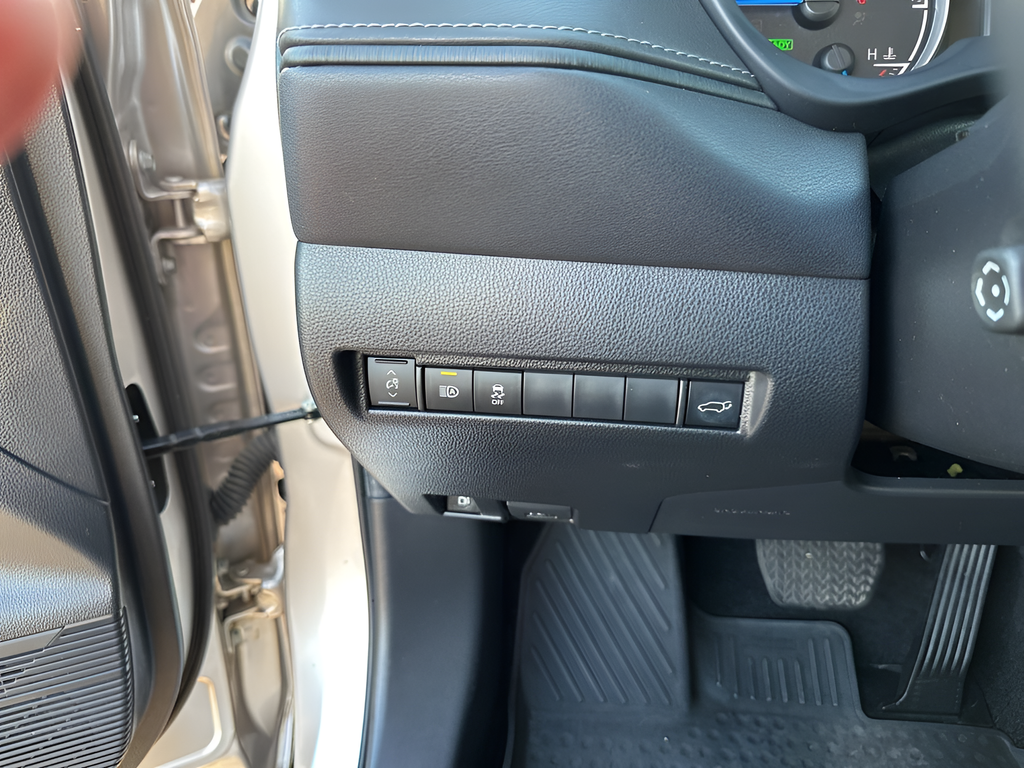 Used Car 2021 Toyota Venza  Limited For Sale Under $25,000 In Austin, Texas