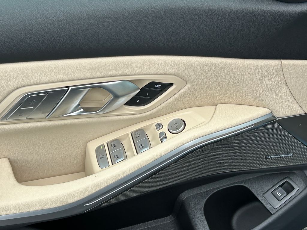 Thumbnail: 2026 BMW 3 Series - 12