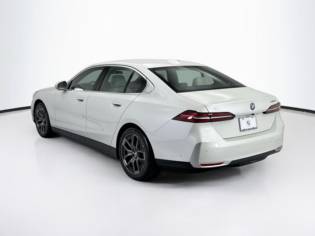 Thumbnail: 2026 BMW i5 - 7