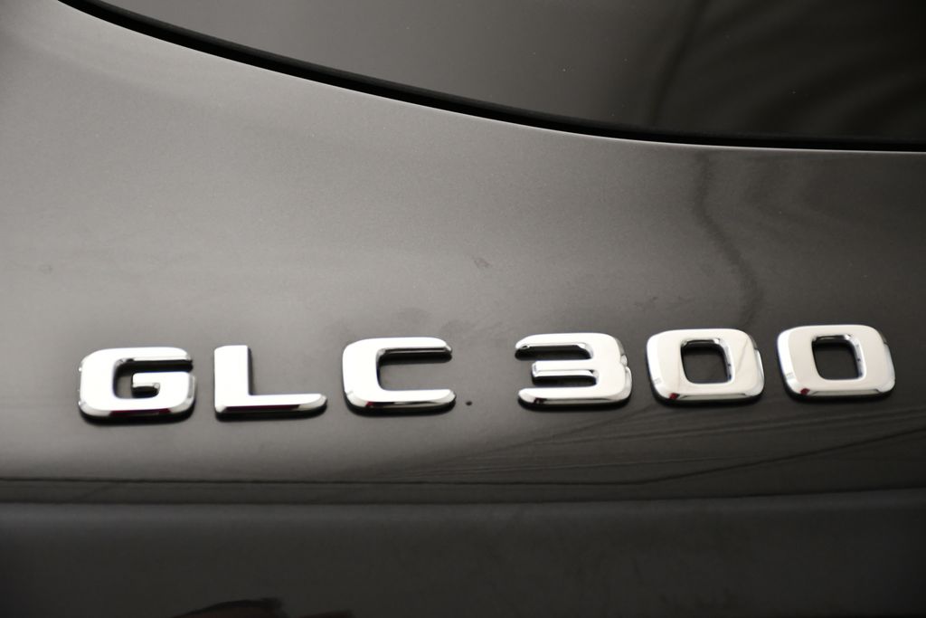 Thumbnail: 2022 Mercedes-Benz GLC - 9