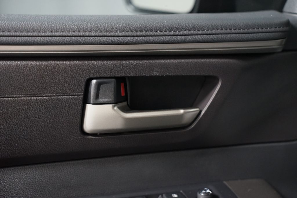 Thumbnail: 2024 Toyota Tundra - 32