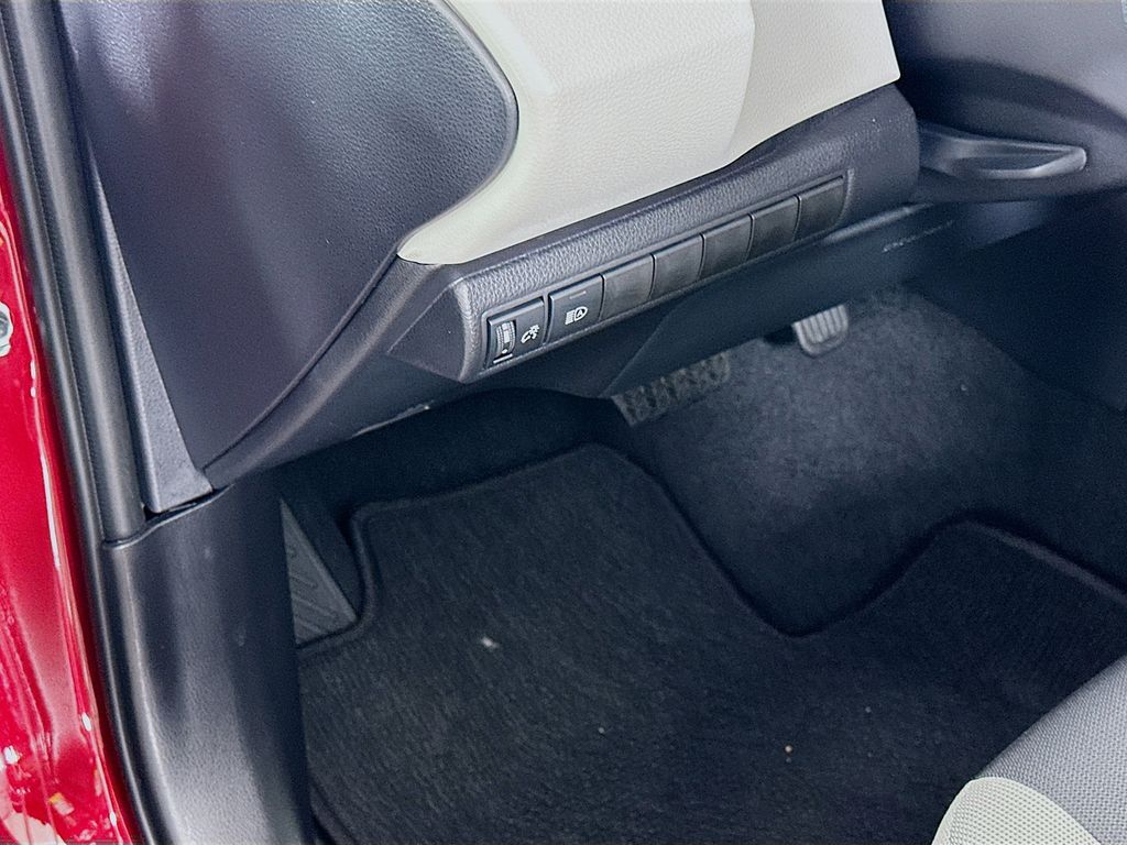 Thumbnail: 2025 Toyota Corolla - 10